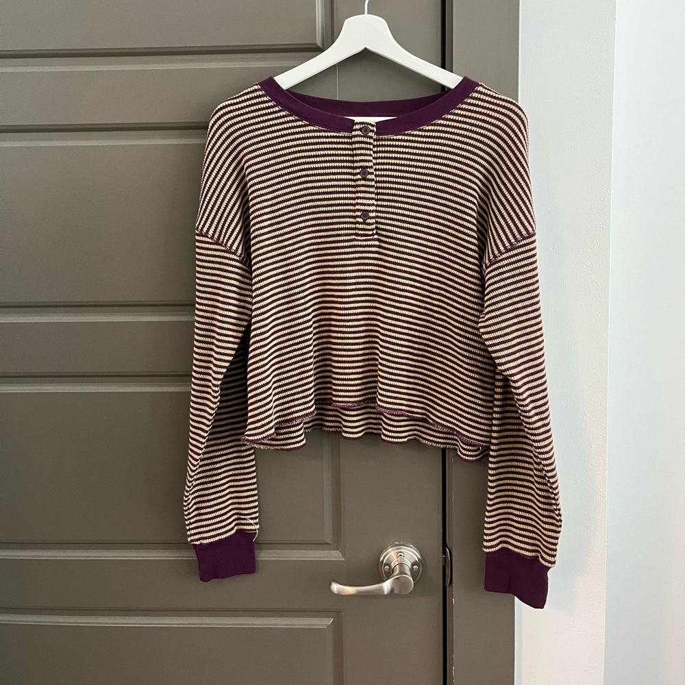 Aritzia TNA alamo henley thermal